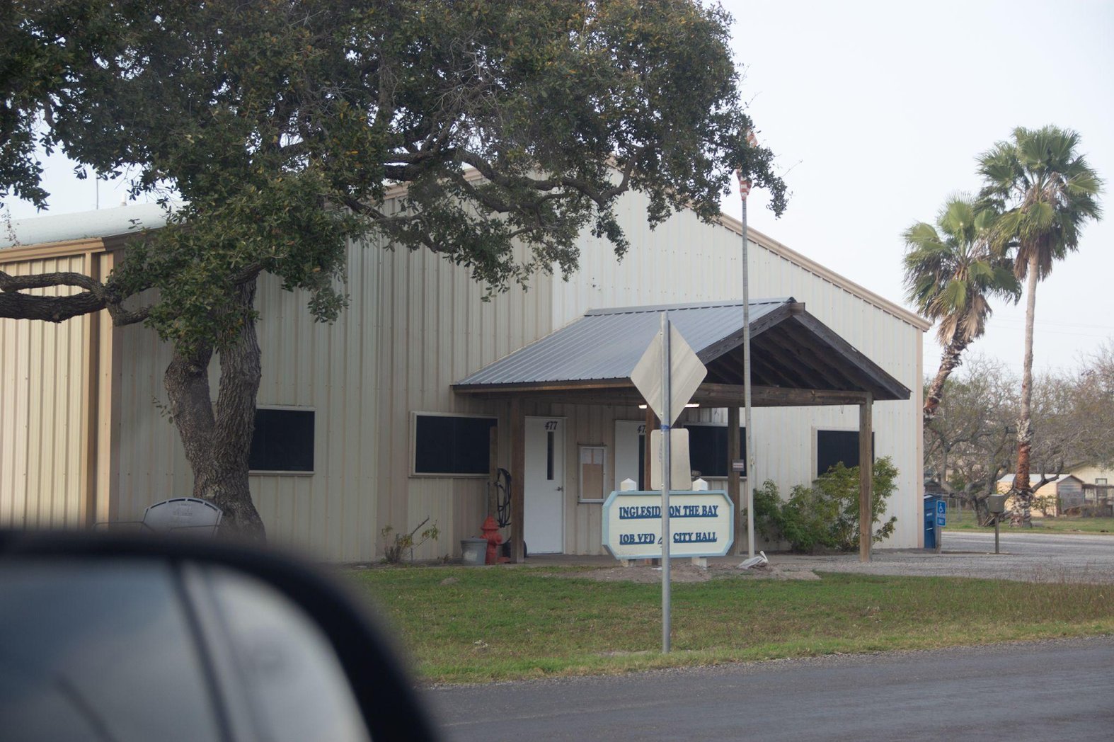 ngleside on the Bay City Hall, with a firetruck shed attached to the building’s back. (Alex Ip/The Xylom)