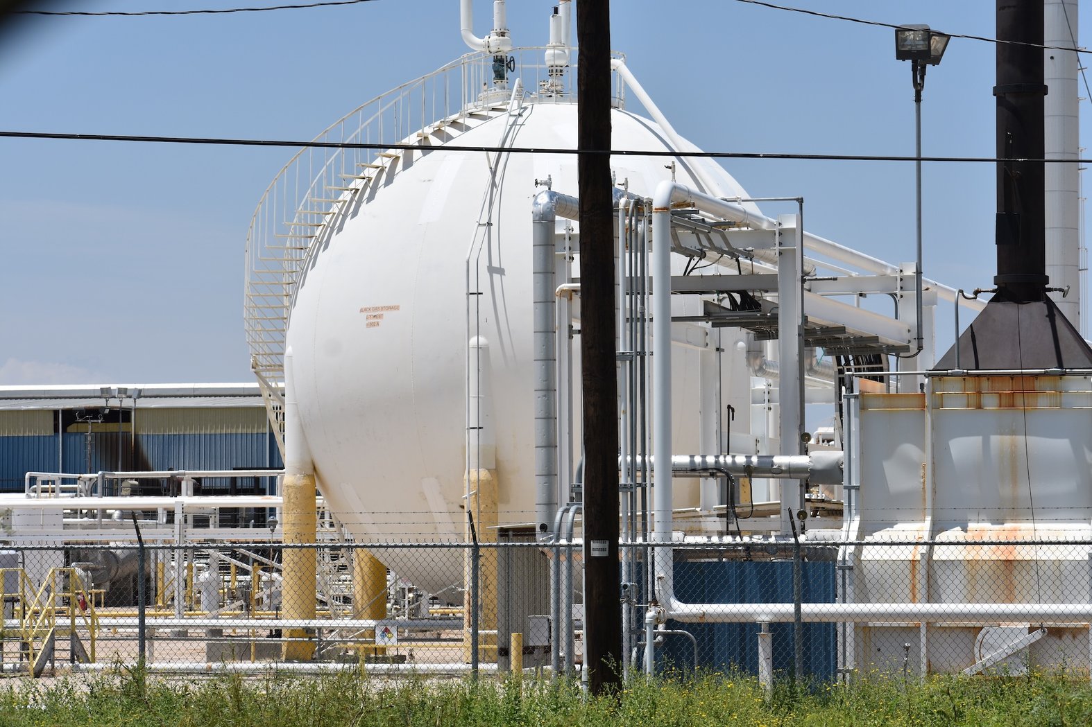 At the WaHa hub, gas from oil fields throughout the region is co-mingled in large tanks. Photo by Nicholas Cunningham.