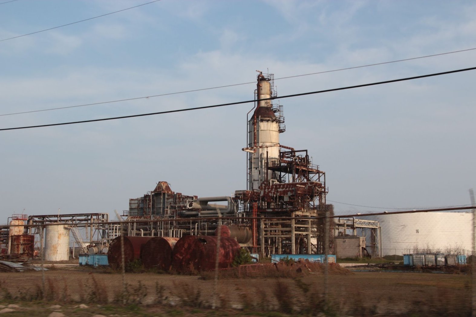 The Falcon Refinery Superfund site in Ingleside, Texas, January 2024. (Alex Ip/The Xylom)